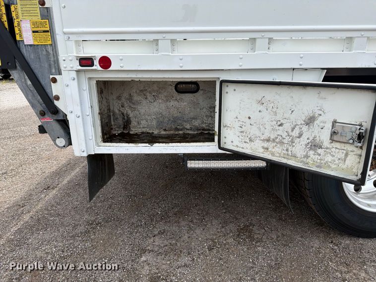 image for item FB4971 2015 Freightliner Business Class M2 utility / service truck