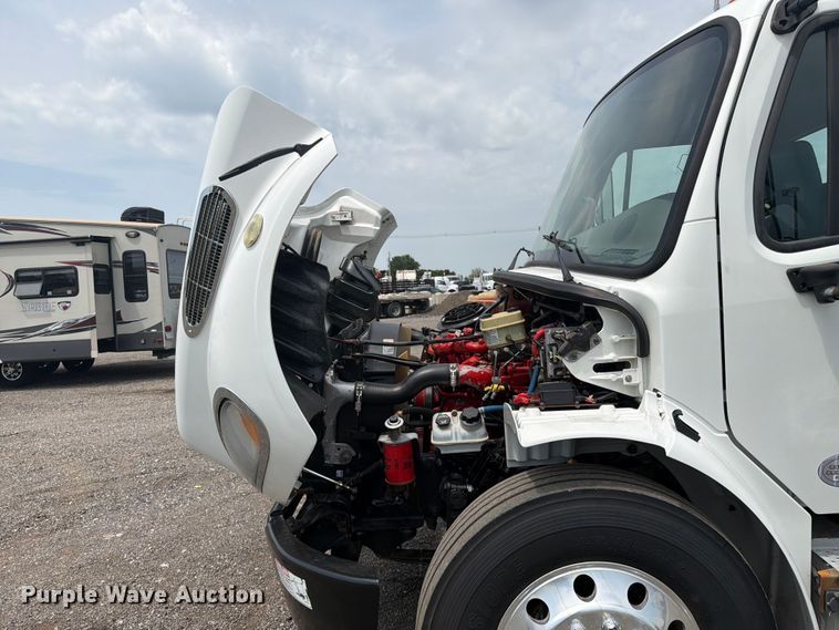 image for item FB4971 2015 Freightliner Business Class M2 utility / service truck