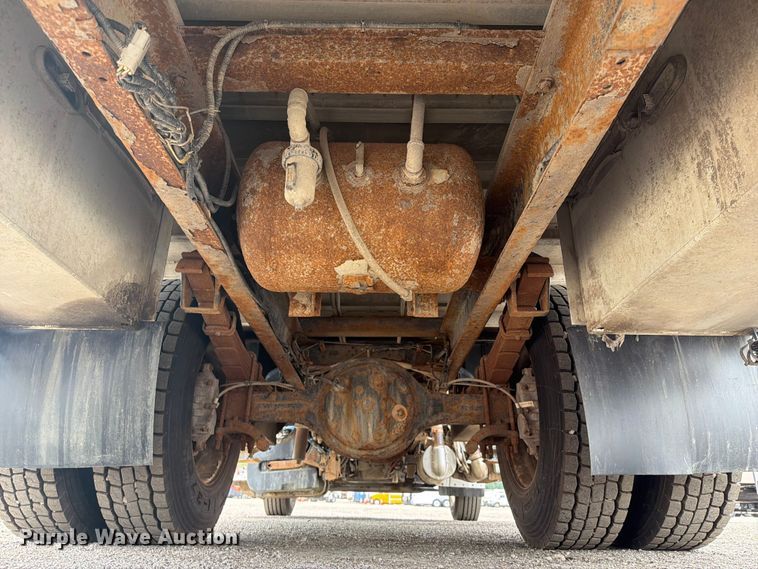 image for item FB4971 2015 Freightliner Business Class M2 utility / service truck