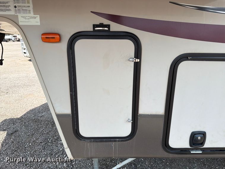 image for item FB4972 2014 Forest River Sabre camper