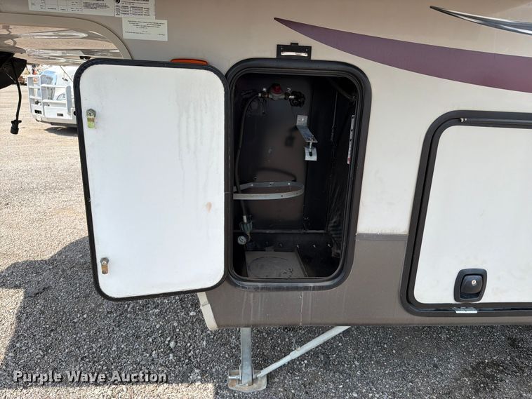 image for item FB4972 2014 Forest River Sabre camper