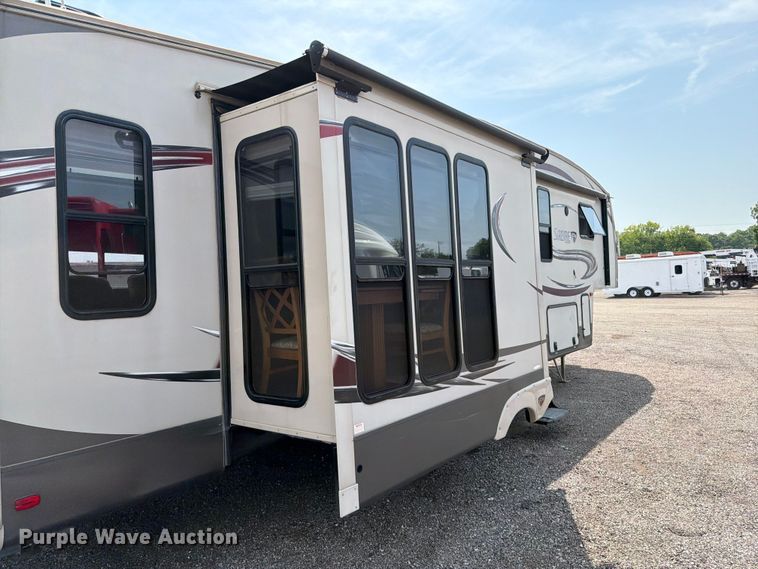 image for item FB4972 2014 Forest River Sabre camper