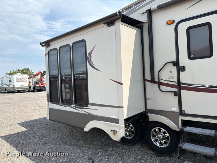 image for item FB4972 2014 Forest River Sabre camper