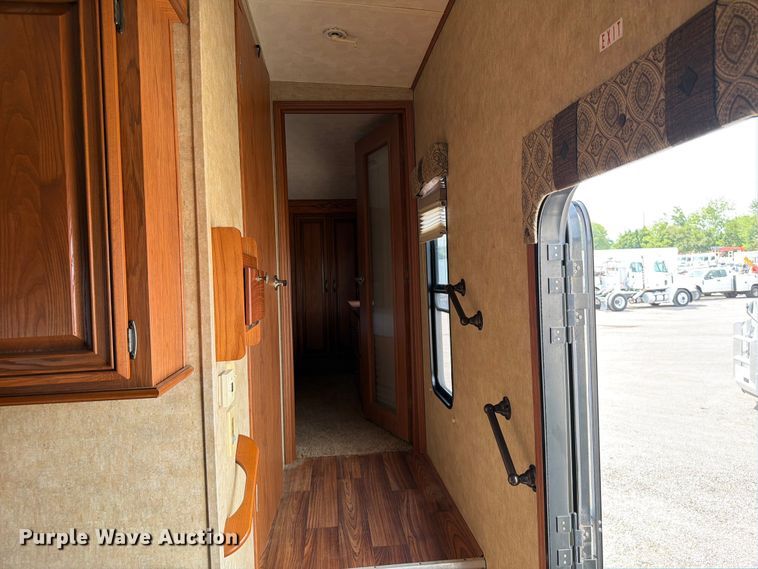 image for item FB4972 2014 Forest River Sabre camper