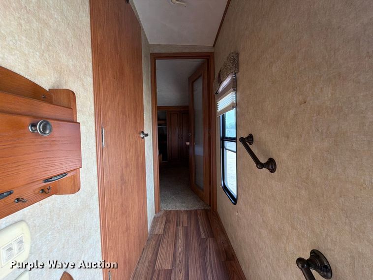 image for item FB4972 2014 Forest River Sabre camper