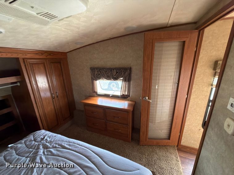 image for item FB4972 2014 Forest River Sabre camper