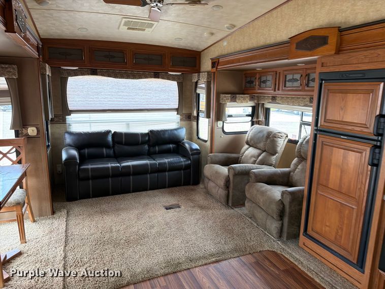 image for item FB4972 2014 Forest River Sabre camper