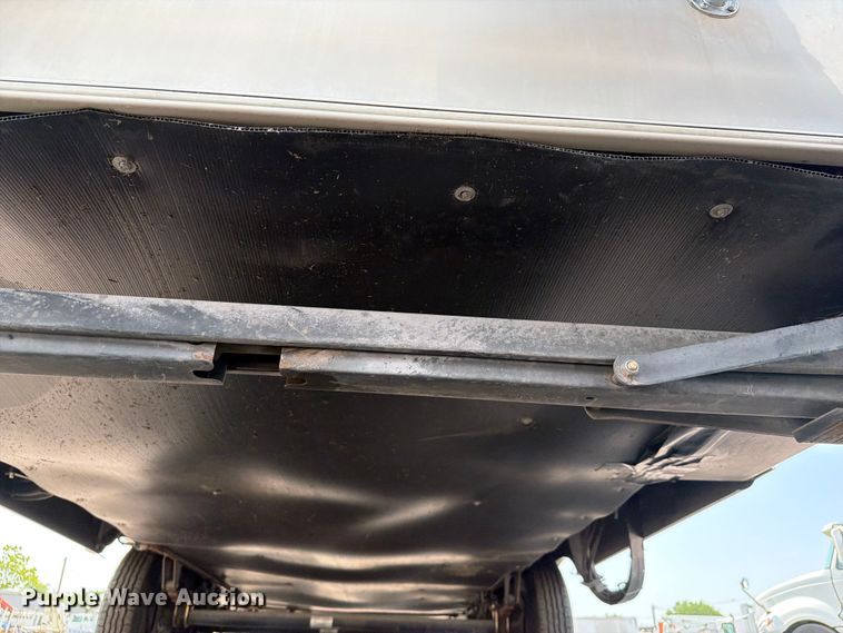 image for item FB4972 2014 Forest River Sabre camper