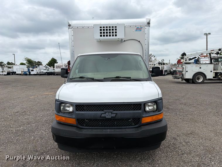 image for item FB4979 2017 Chevrolet Express 4500 box truck