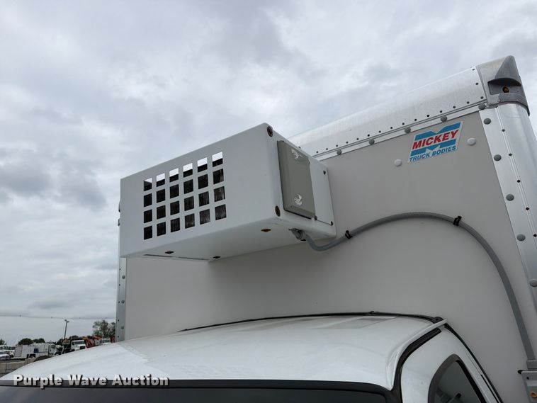 image for item FB4979 2017 Chevrolet Express 4500 box truck