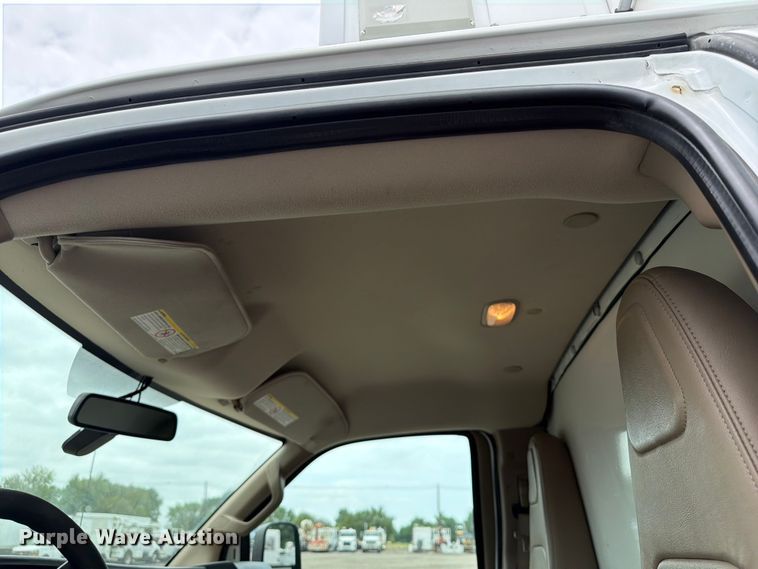 image for item FB4979 2017 Chevrolet Express 4500 box truck