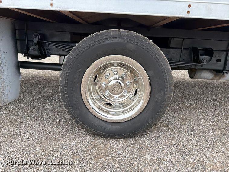 image for item FB4979 2017 Chevrolet Express 4500 box truck