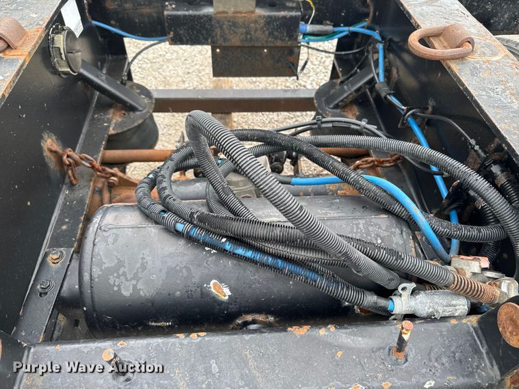 image for item FB5727 1998 Trail King flip axle