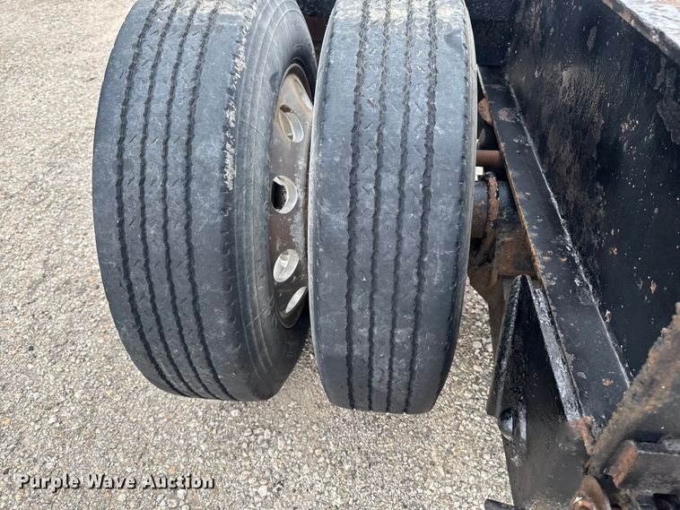 image for item FB5727 1998 Trail King flip axle