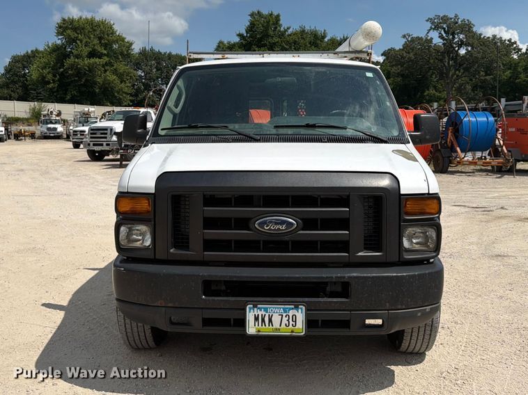 image for item FB5810 2011 Ford E250 van
