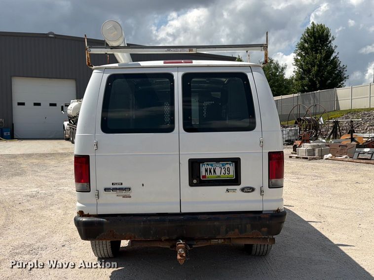 image for item FB5810 2011 Ford E250 van
