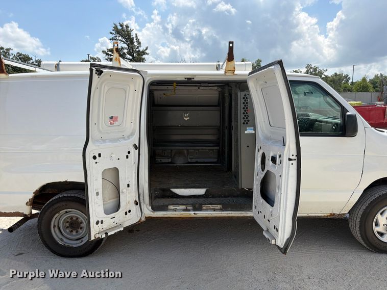 image for item FB5810 2011 Ford E250 van