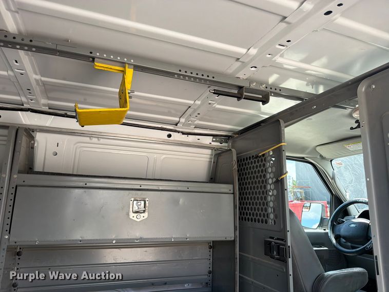 image for item FB5810 2011 Ford E250 van