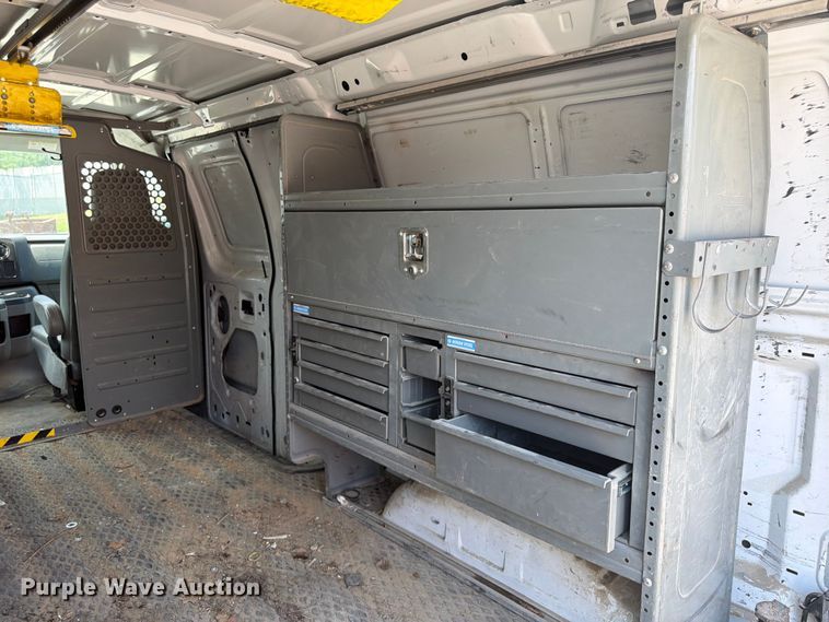 image for item FB5810 2011 Ford E250 van