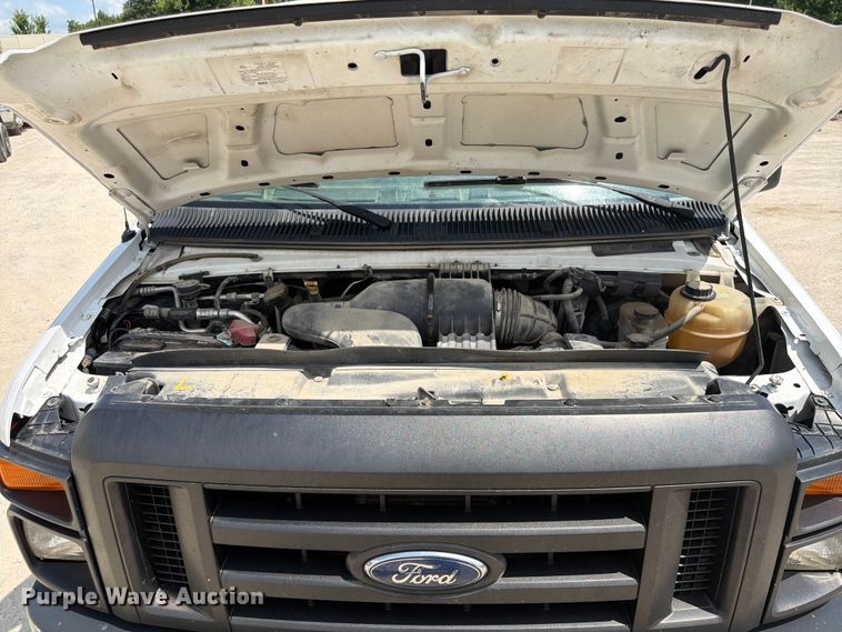 image for item FB5810 2011 Ford E250 van