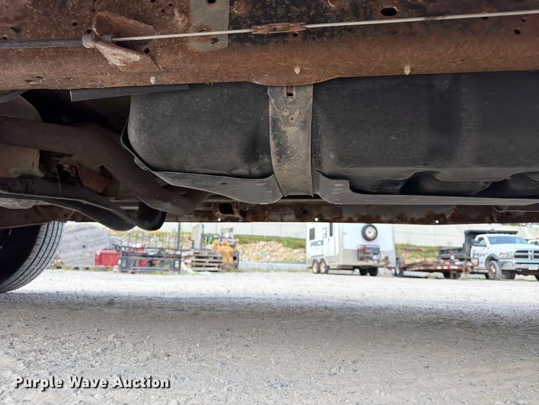 image for item FB5810 2011 Ford E250 van