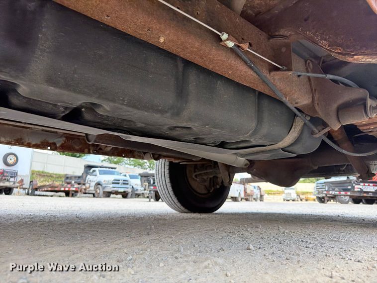 image for item FB5810 2011 Ford E250 van