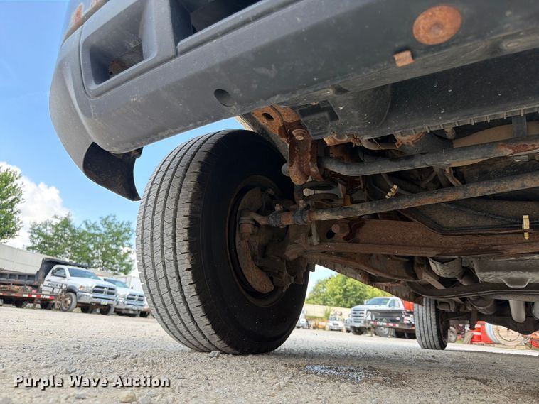 image for item FB5810 2011 Ford E250 van