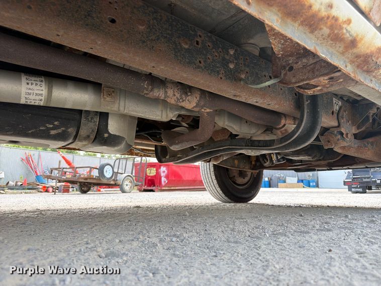 image for item FB5810 2011 Ford E250 van