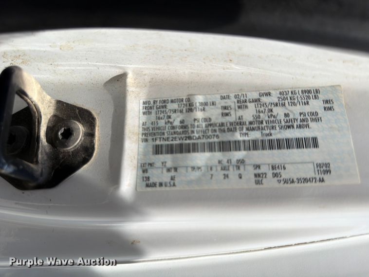 image for item FB5810 2011 Ford E250 van
