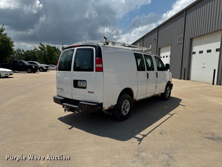 image for item FB5811 2014 GMC Savana G2500 van