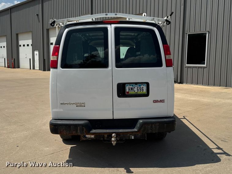 image for item FB5811 2014 GMC Savana G2500 van