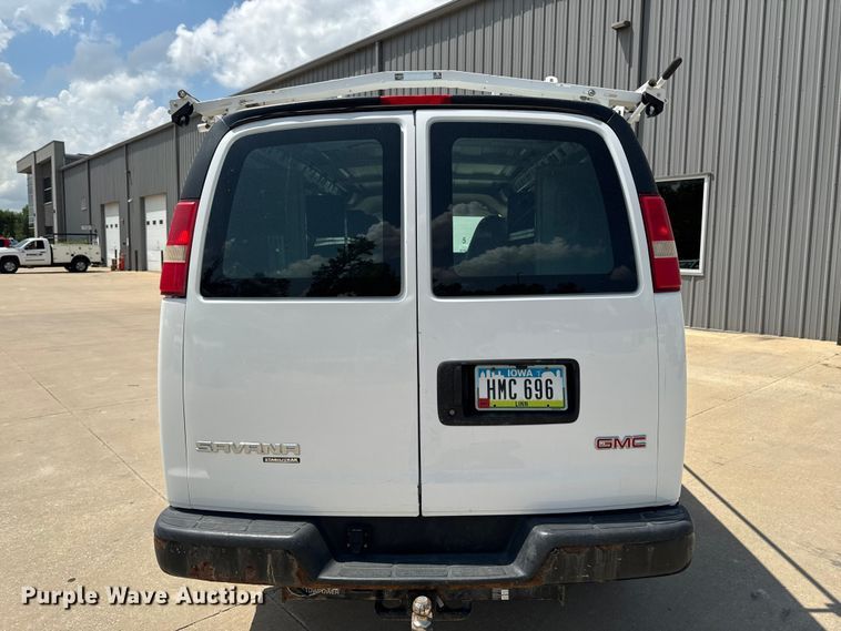 image for item FB5811 2014 GMC Savana G2500 van