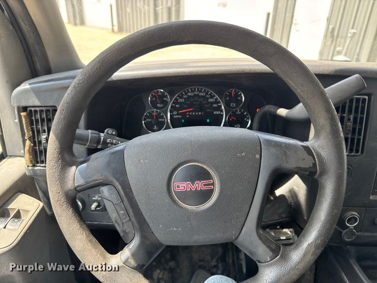 image for item FB5811 2014 GMC Savana G2500 van