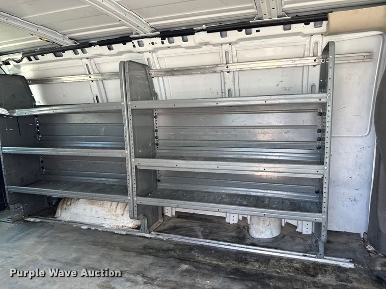 image for item FB5811 2014 GMC Savana G2500 van