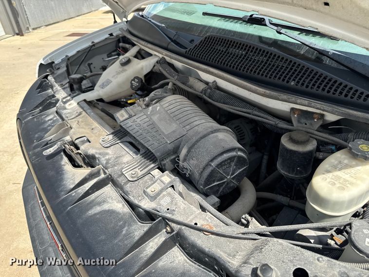 image for item FB5811 2014 GMC Savana G2500 van