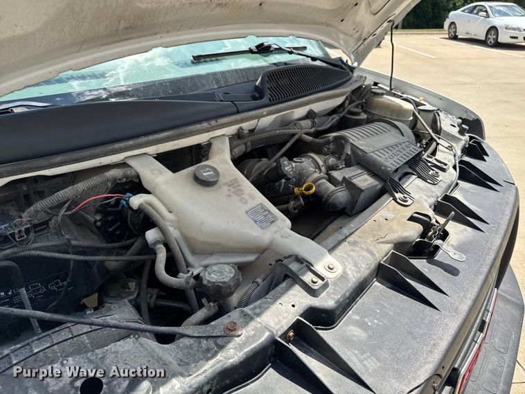 image for item FB5811 2014 GMC Savana G2500 van