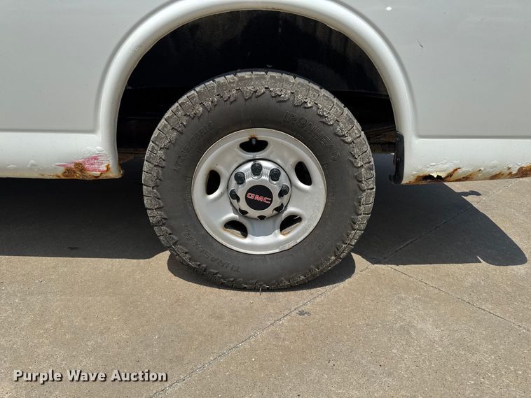 image for item FB5811 2014 GMC Savana G2500 van