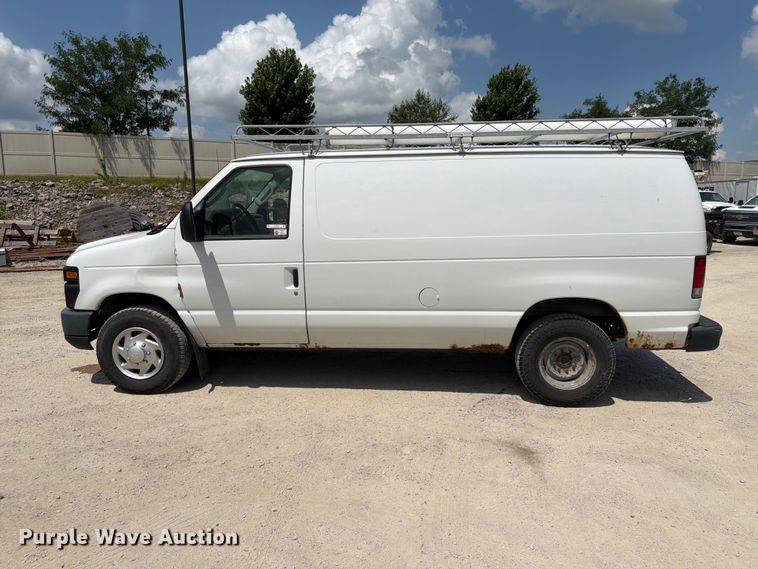 image for item FB5812 2014 Ford E250 van