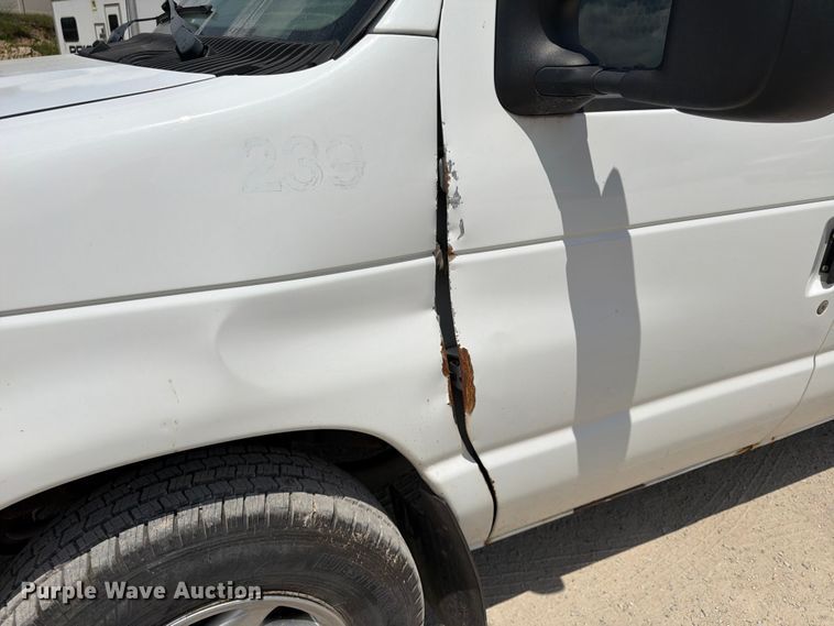 image for item FB5812 2014 Ford E250 van