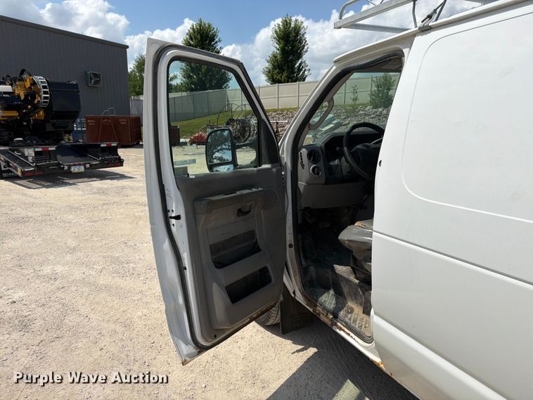 image for item FB5812 2014 Ford E250 van