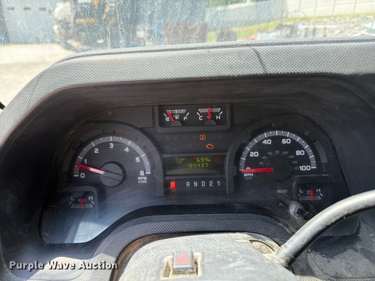 image for item FB5812 2014 Ford E250 van