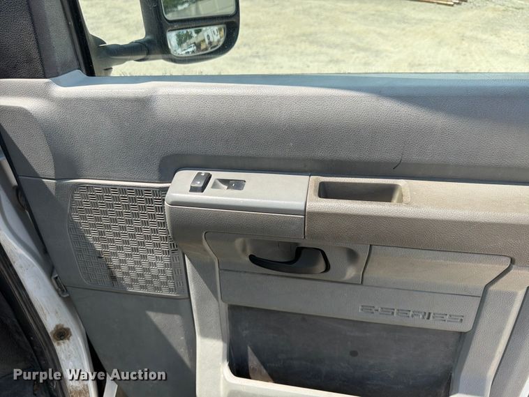 image for item FB5812 2014 Ford E250 van