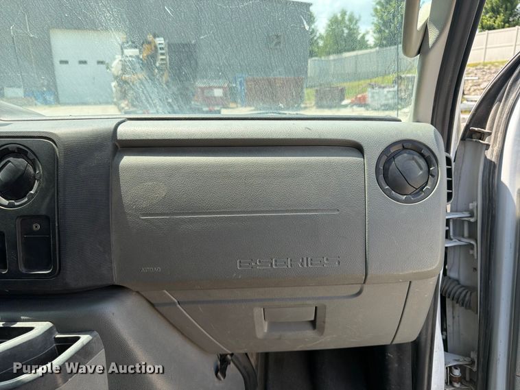 image for item FB5812 2014 Ford E250 van