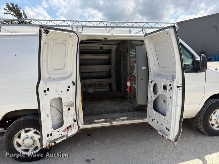 image for item FB5812 2014 Ford E250 van