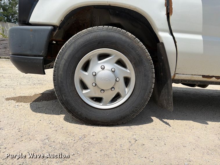 image for item FB5812 2014 Ford E250 van
