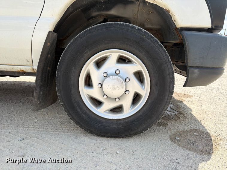 image for item FB5812 2014 Ford E250 van
