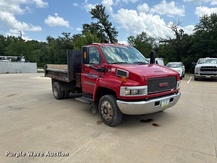 image for item FB5813 2003 GMC C4500 dump truck