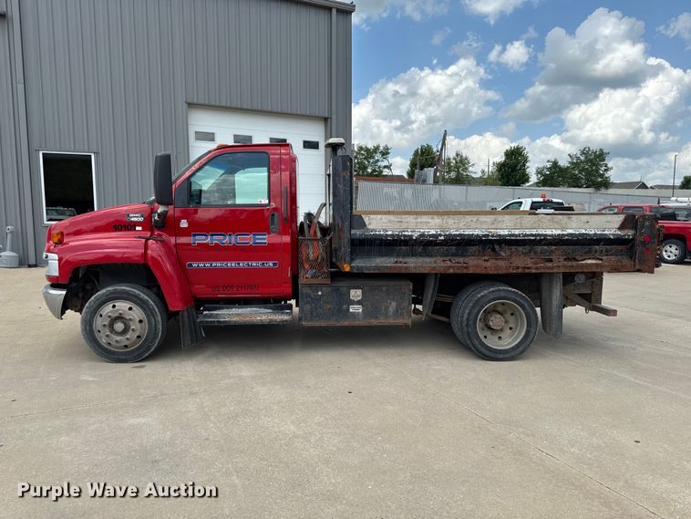 image for item FB5813 2003 GMC C4500 dump truck