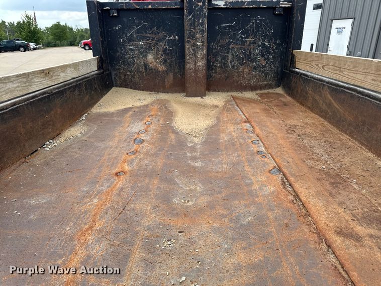 image for item FB5813 2003 GMC C4500 dump truck