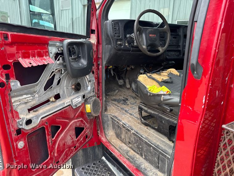 image for item FB5813 2003 GMC C4500 dump truck